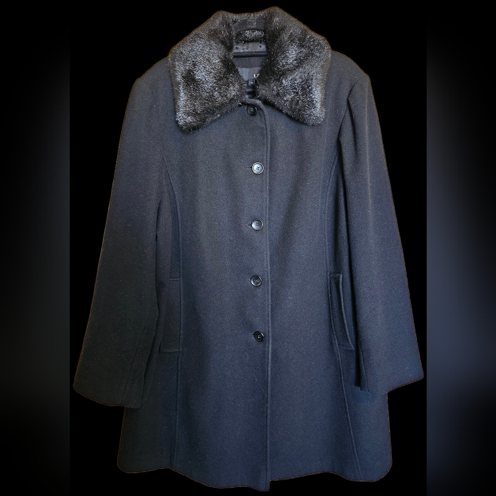 Utex Women's Size 16 Wool Blend Coat With Detachable Faux Fur Collar